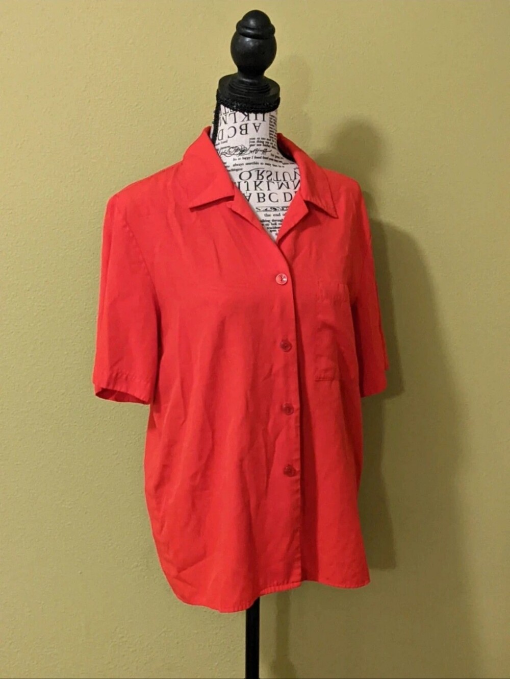 Classic Short-Sleeve Button Down Shirt in Coral Red
